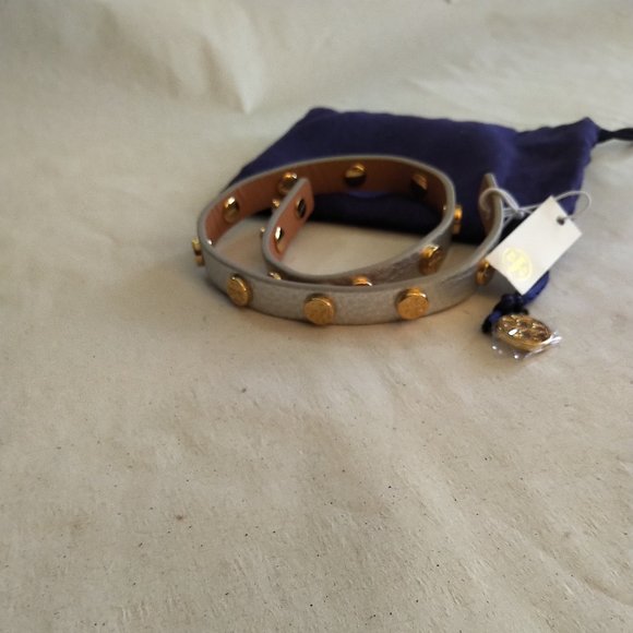 COPY - Tory Burch Leather Double Wrap Bracelet-Silver Leather with Gold Tory Lo… - Picture 3 of 5